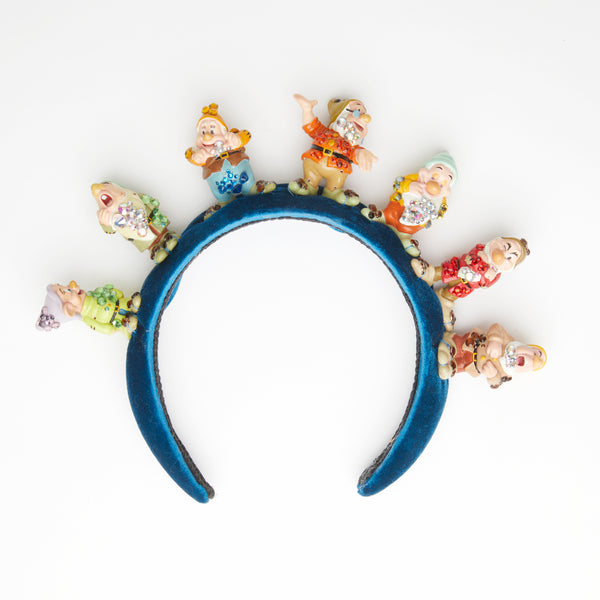 7 dwarfs   headpiece with on blue velvet base