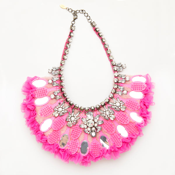 pretty in pink - barbicore dolls brush  toys necklace