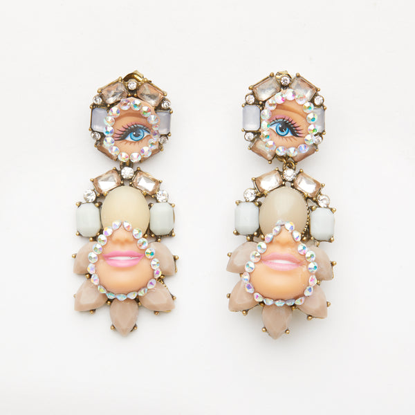 baroque doll eye & mouth with cream & white stones