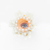 doll eye in the white flower ring -flower collection